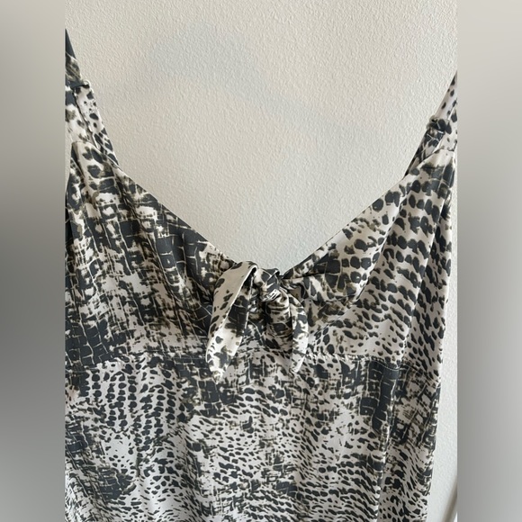 NWT Express multi color shift gown Sz XL - Picture 3 of 7